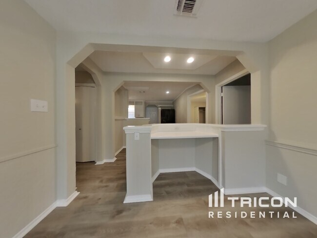 Building Photo - 332 Holder Drive Hurst TX