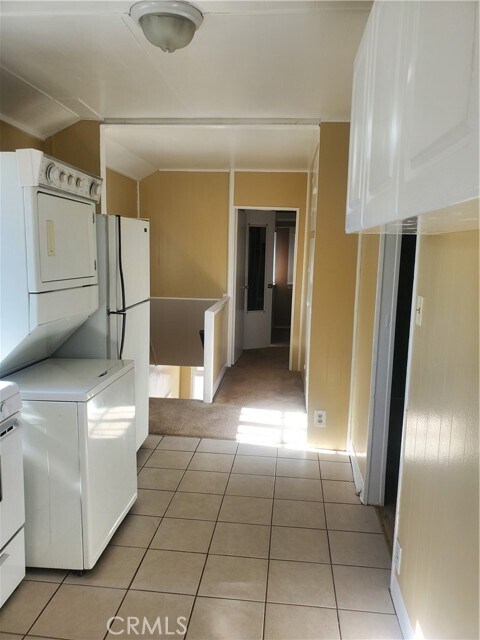 Building Photo - 421 N San Dimas Ave
