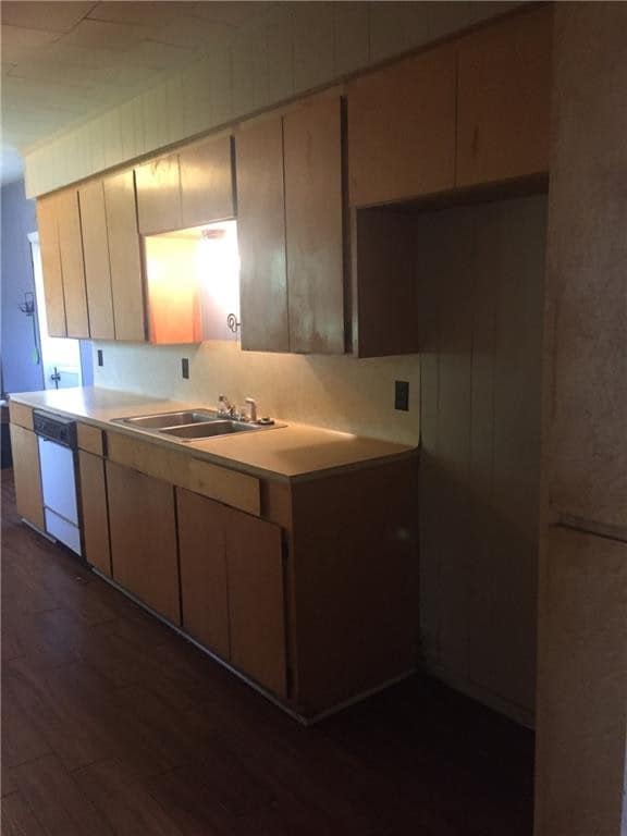 Building Photo - 1253 Catherine Dr