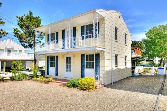 Foto del edificio - 225 Liberty Ave