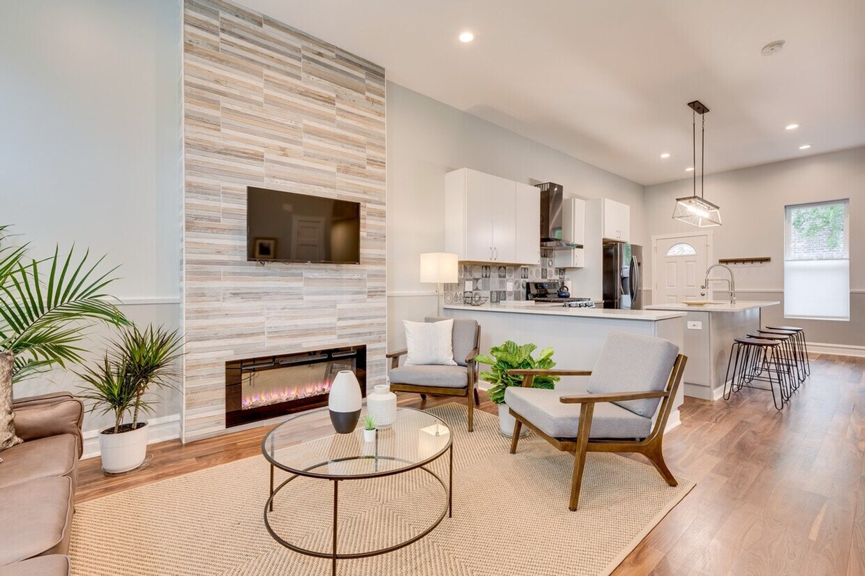 Foto principal - 2121 W Adams St