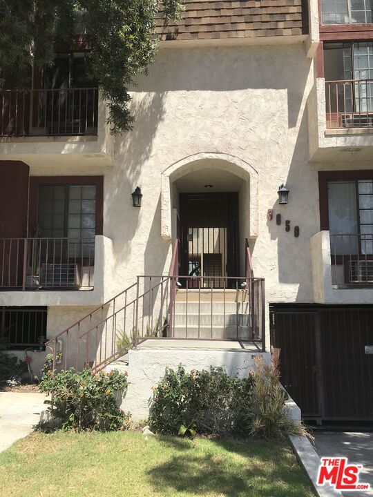 Foto principal - 3650 Greenfield Ave