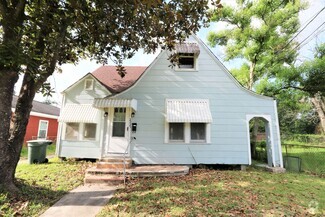 Building Photo - 2225 Fillmore St