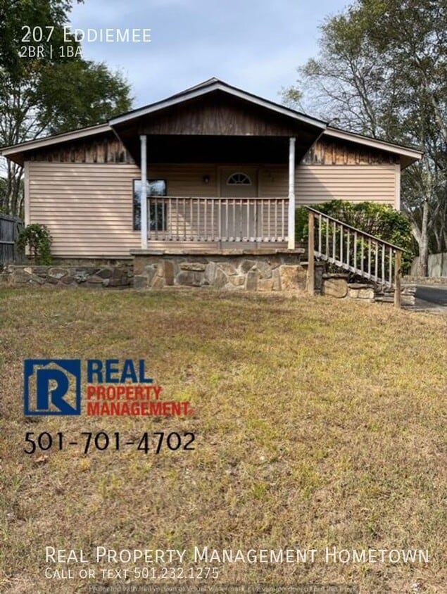 Primary Photo - Unique home!!