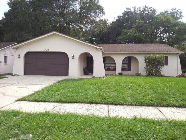 Building Photo - 1725 Tumbleweed Dr