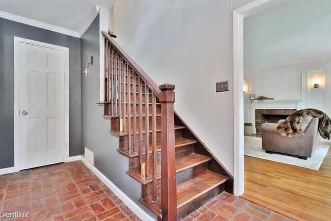 Building Photo - 3 br, 2 bath House - 1495 Longwood Drive Sw