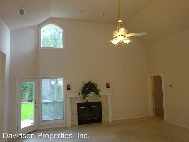 Building Photo - 3 br, 2 bath House - 68 Campden Circle