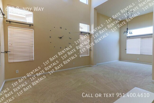 Building Photo - CORONA - MOUNTAIN GATE ESTATES