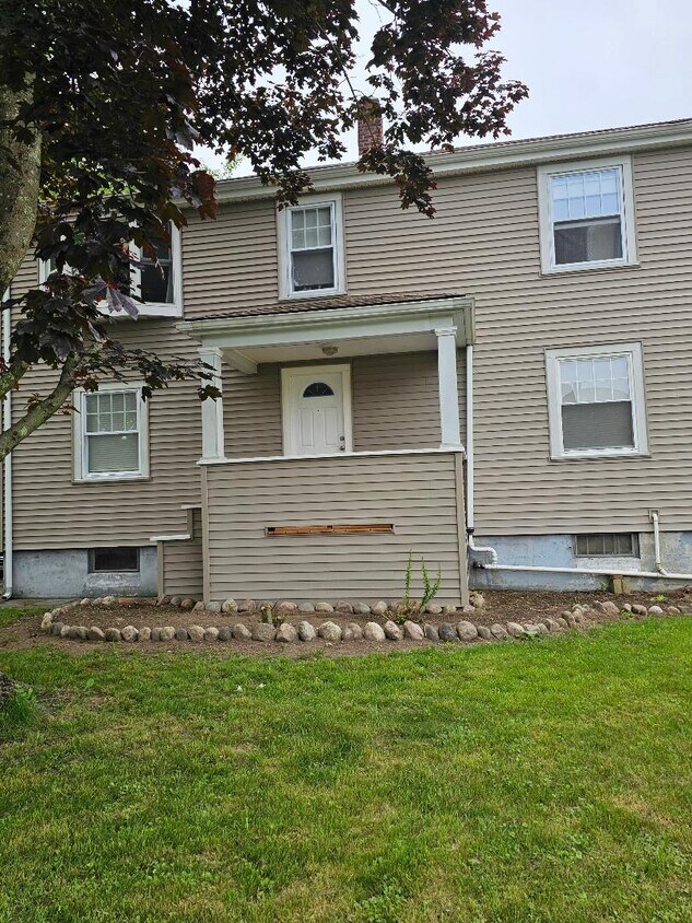Foto principal - 192 Bayside Ave