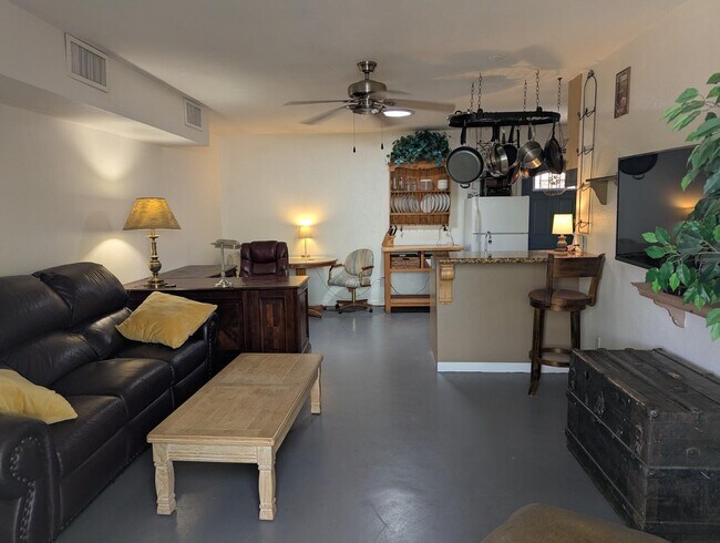 Foto del edificio - 4827 Mustang Cir