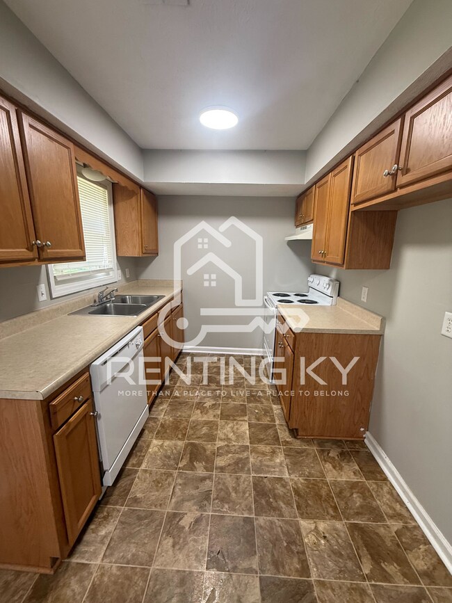 Foto del edificio - 1645 Foxhaven Dr