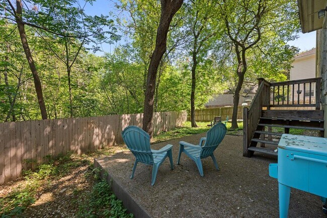 Building Photo - 2054 Kimbrook Dr