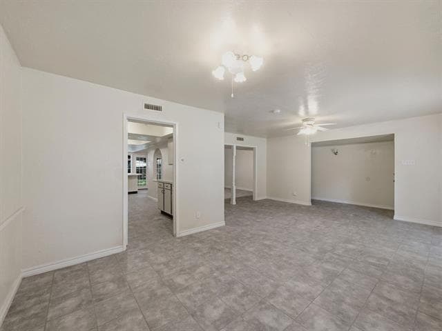 Building Photo - 1000 Windy Meadow Dr