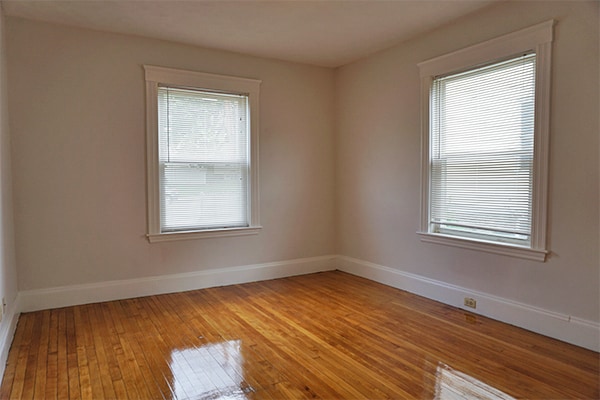 Building Photo - 383 Crescent St