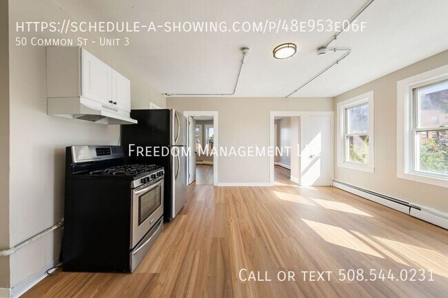 Photo - 50 1/2 Common St Apartment