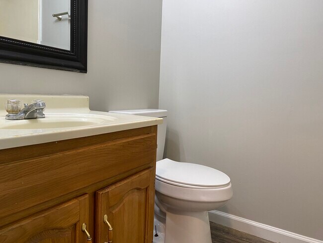 Foto del edificio - 78 Currie Ave