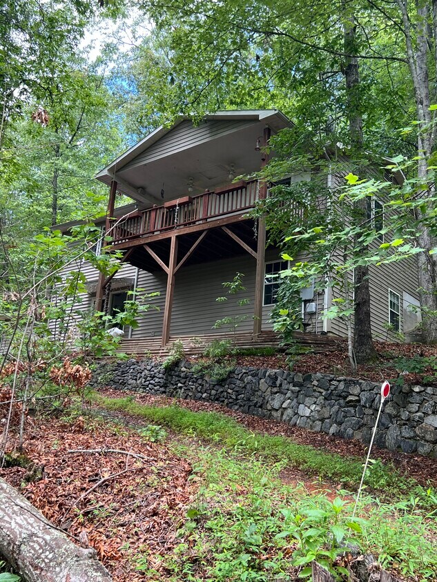 Foto principal - 24 Beckett Dr