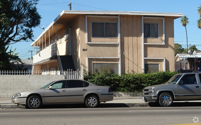 Building Photo - 7617 S Broadway