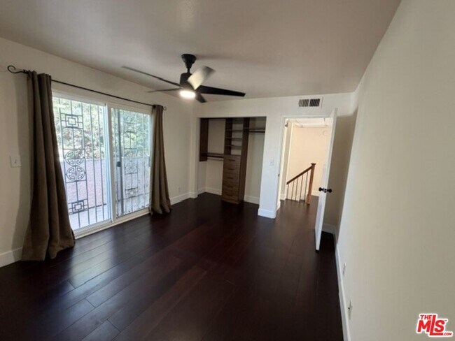Foto del edificio - 720 N Eucalyptus Ave