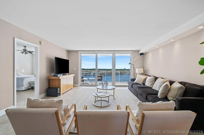 Foto del edificio - 511 Bayshore Dr