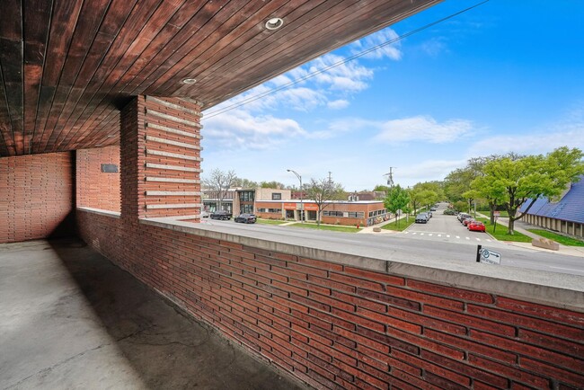 Foto del edificio - 6454 W North Ave