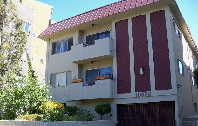 Primary Photo - 10670 Wilkins Ave
