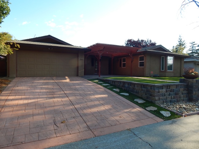 Building Photo - 3211 Whaler Ave
