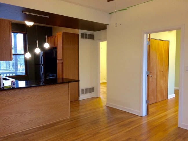 Living Room view into Kitchen - 1952 W George St