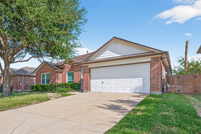 Foto del edificio - 6606 Wide Creek Dr