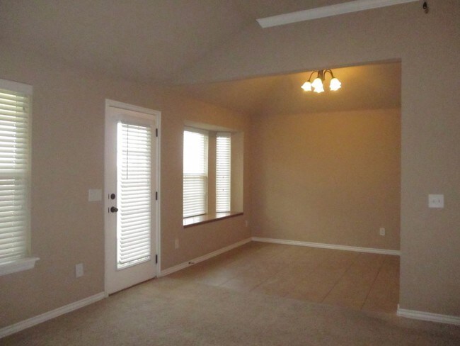 Foto del edificio - 5921 SE 78th St