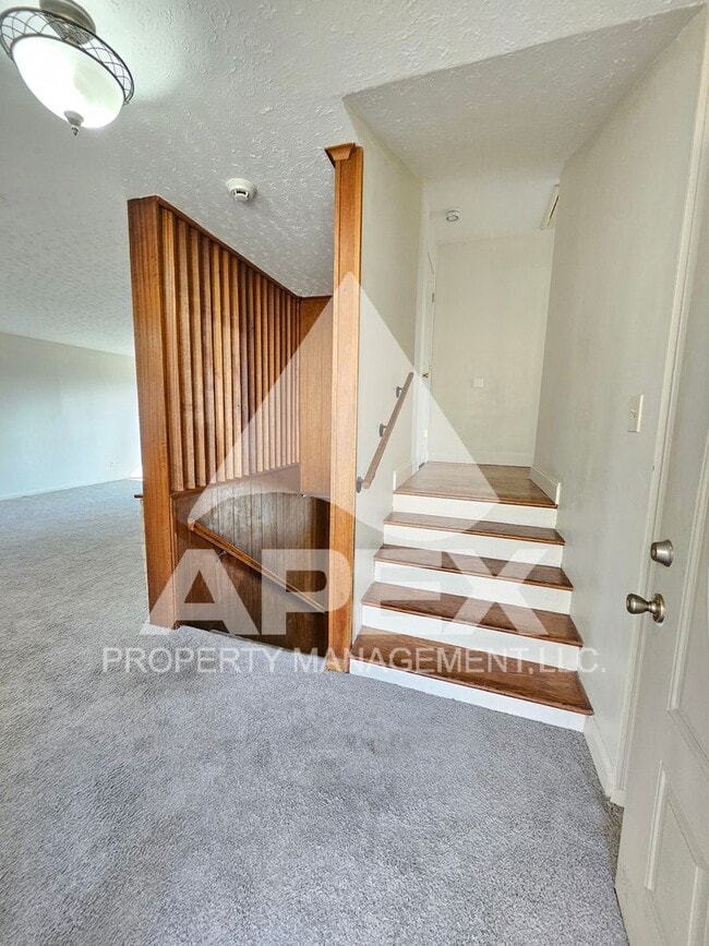 Photo - Spacious 4Bd – 2Ba Tri-Level Brick Home in North Knoxville!