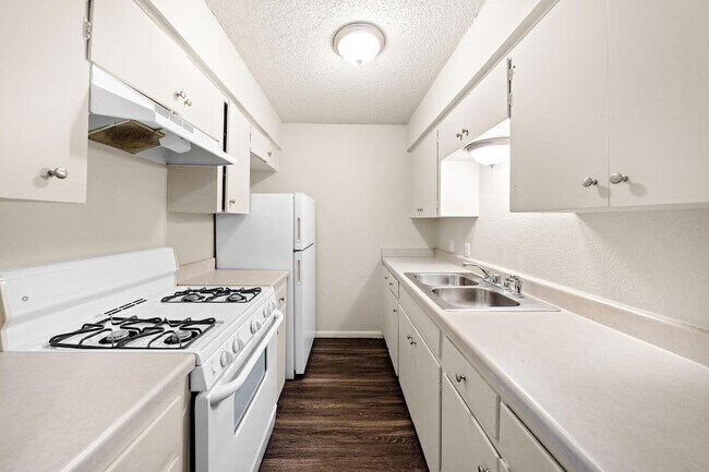 Foto del edificio - 2314 Parker Ln