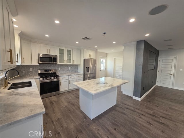 Foto del edificio - 7954 Crosnoe Ave