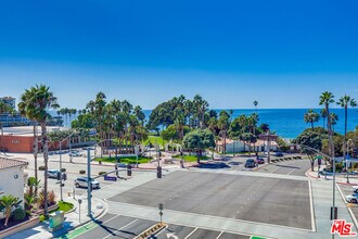 Building Photo - 230 S Catalina Ave