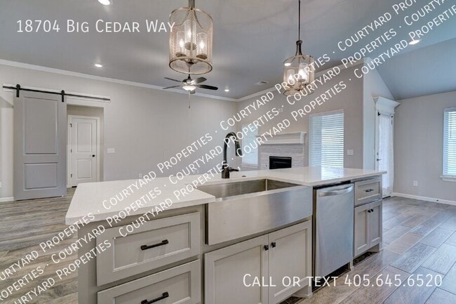 Building Photo - 18704 Big Cedar Way