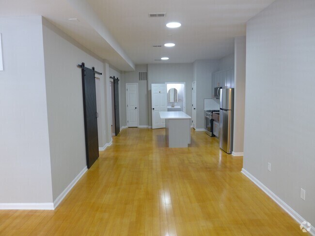 Building Photo - 324 Park Ave