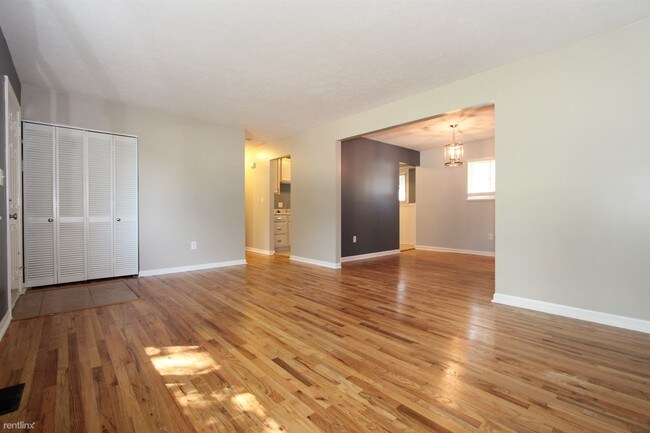 Foto del edificio - 4475 Chesterfield Blvd NW