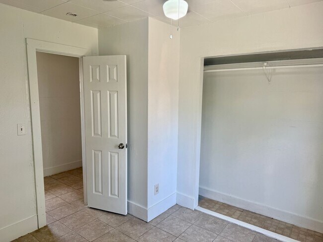Foto del edificio - Affordable 2/1 located in St. Pete!