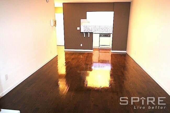 Building Photo - 1 bedroom in New York NY 11102