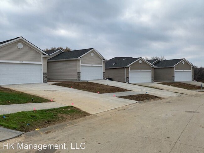 Building Photo - 4 br, 4 bath House - 1071 N 170th Ave