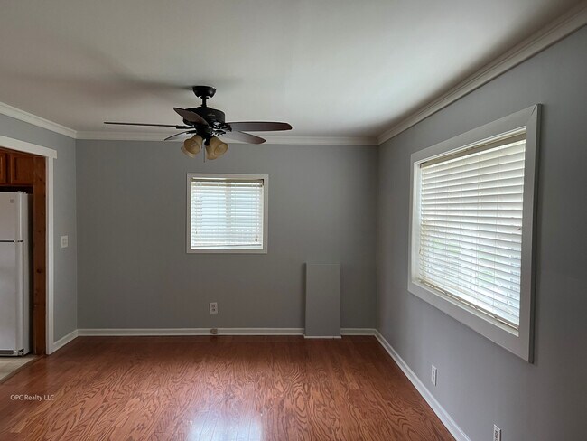 Living Room - 1411 Kansas St