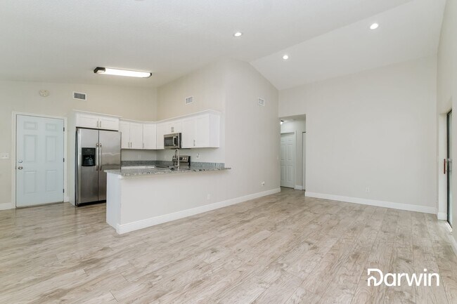 Foto del edificio - 12305 Hidden Brook Dr