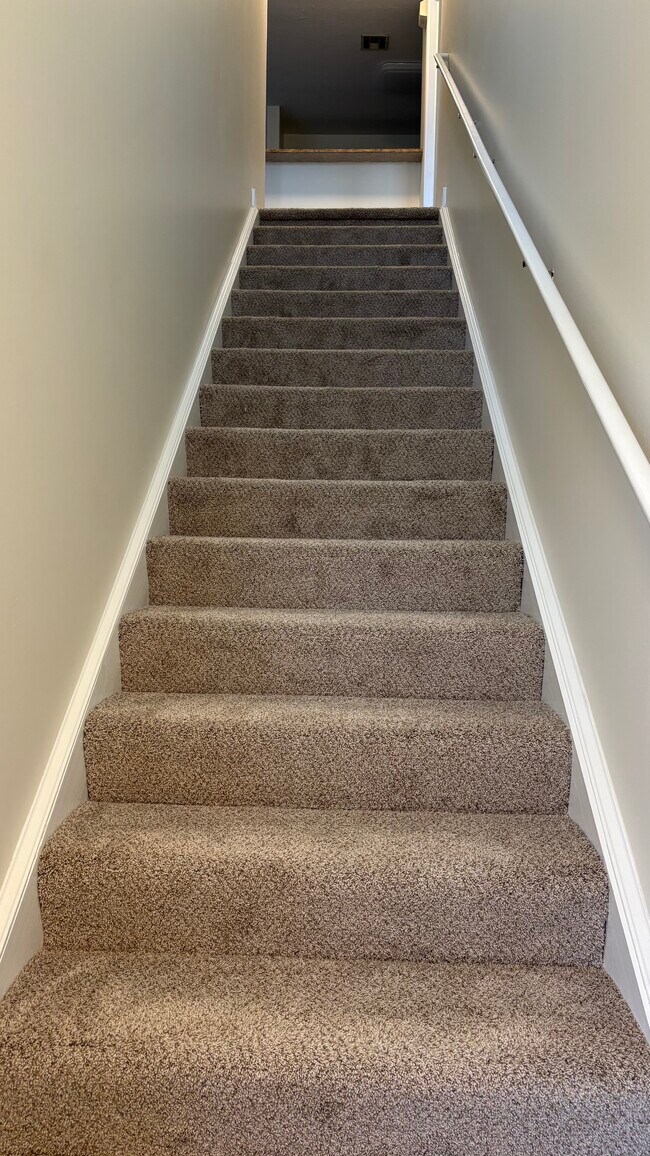 Foto del edificio - 29822 Center Ridge Rd