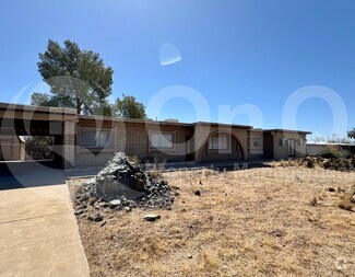 Building Photo - 9190 E Kayenta Dr