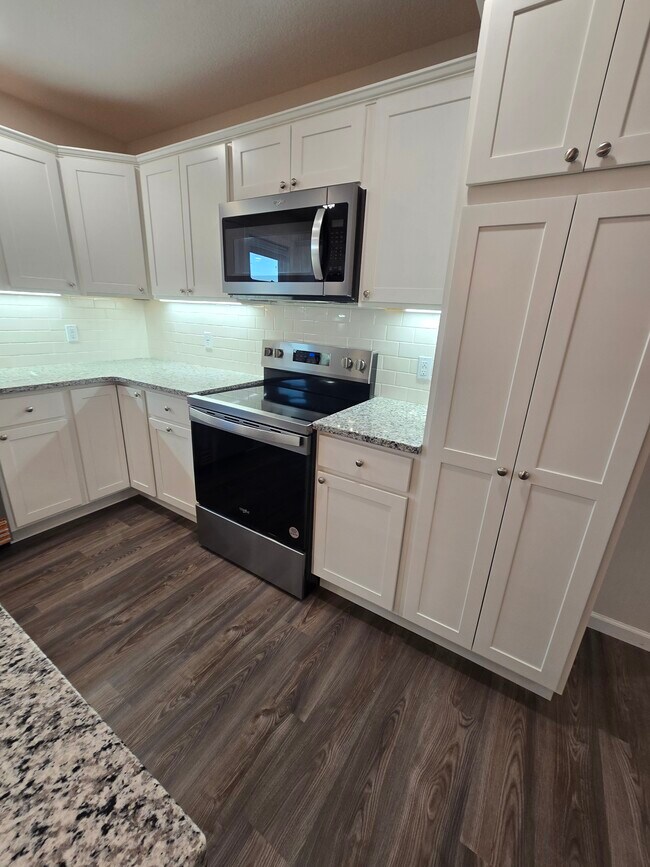 Foto del edificio - 8225 N West St