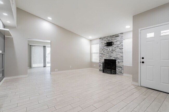 Building Photo - Great Single Story Newly Remodeled home av...