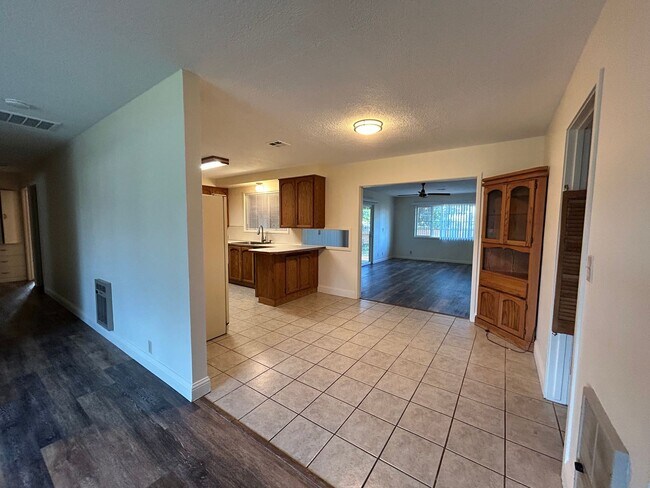 Foto del edificio - 3 Bedroom, 2.5 Bath House