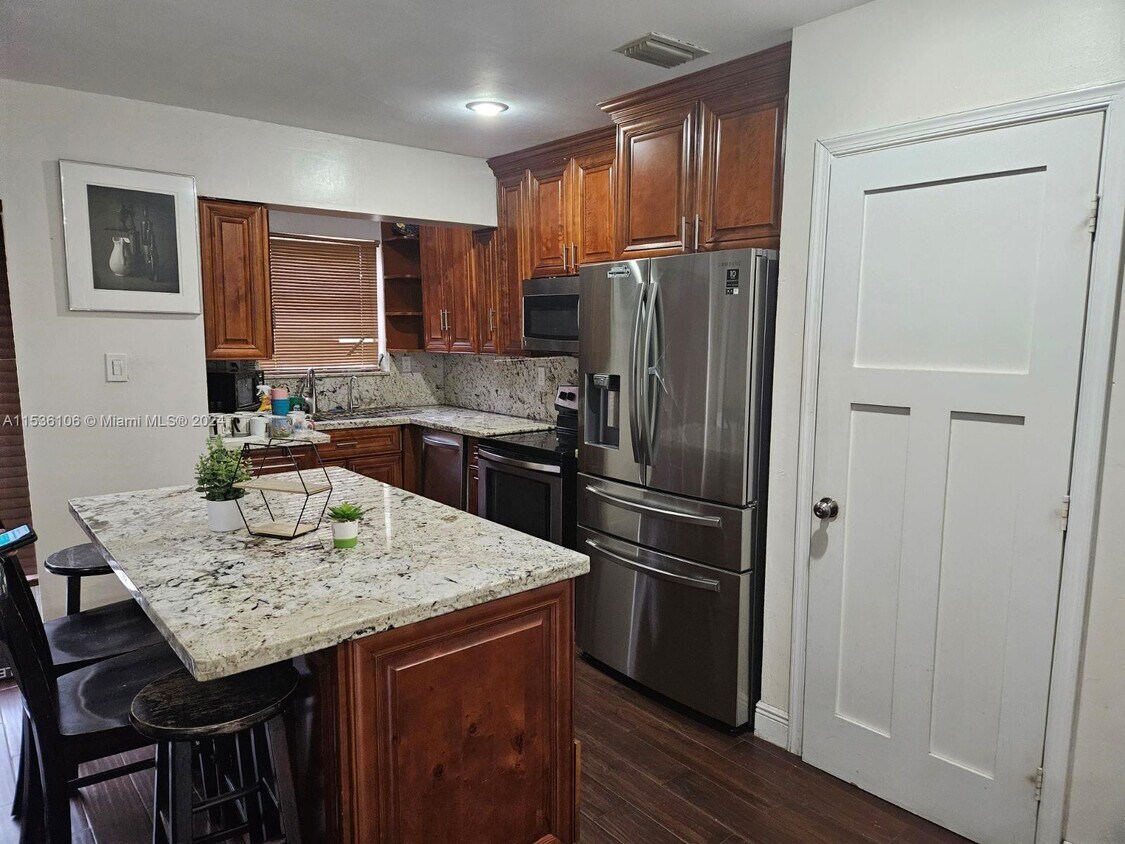 Foto del edificio - 1820 NW 86th Terrace