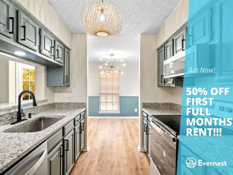 Foto principal - 1206 Riverchase Ln