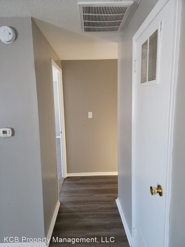 Foto del edificio - 3 br, 1 bath House - 5801 Council Ring  Bo...
